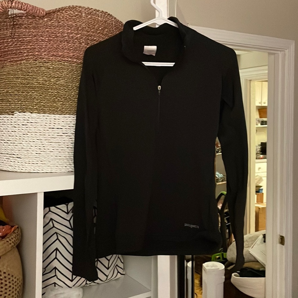 Patagonia half zip base layer